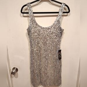 Profile NWT Women's Silver Sequin Bodycon Scoop Neck Mini Dress Sz M Party Event